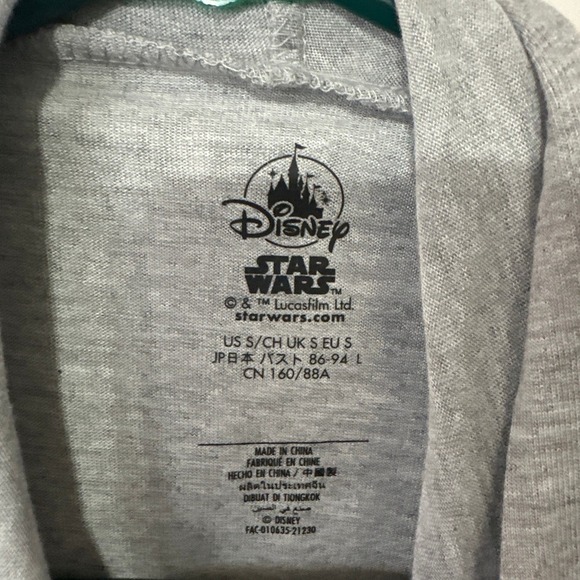 Disney Star Wars sweatshirt - Picture 2 of 3